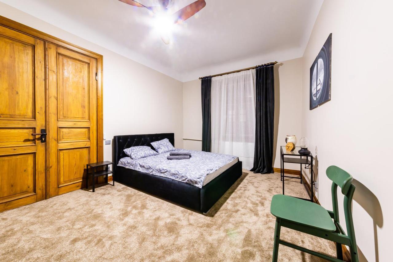 Gourmet Storie'S Ap 68Sqm Renovated Free Parking Appartement Riga Buitenkant foto