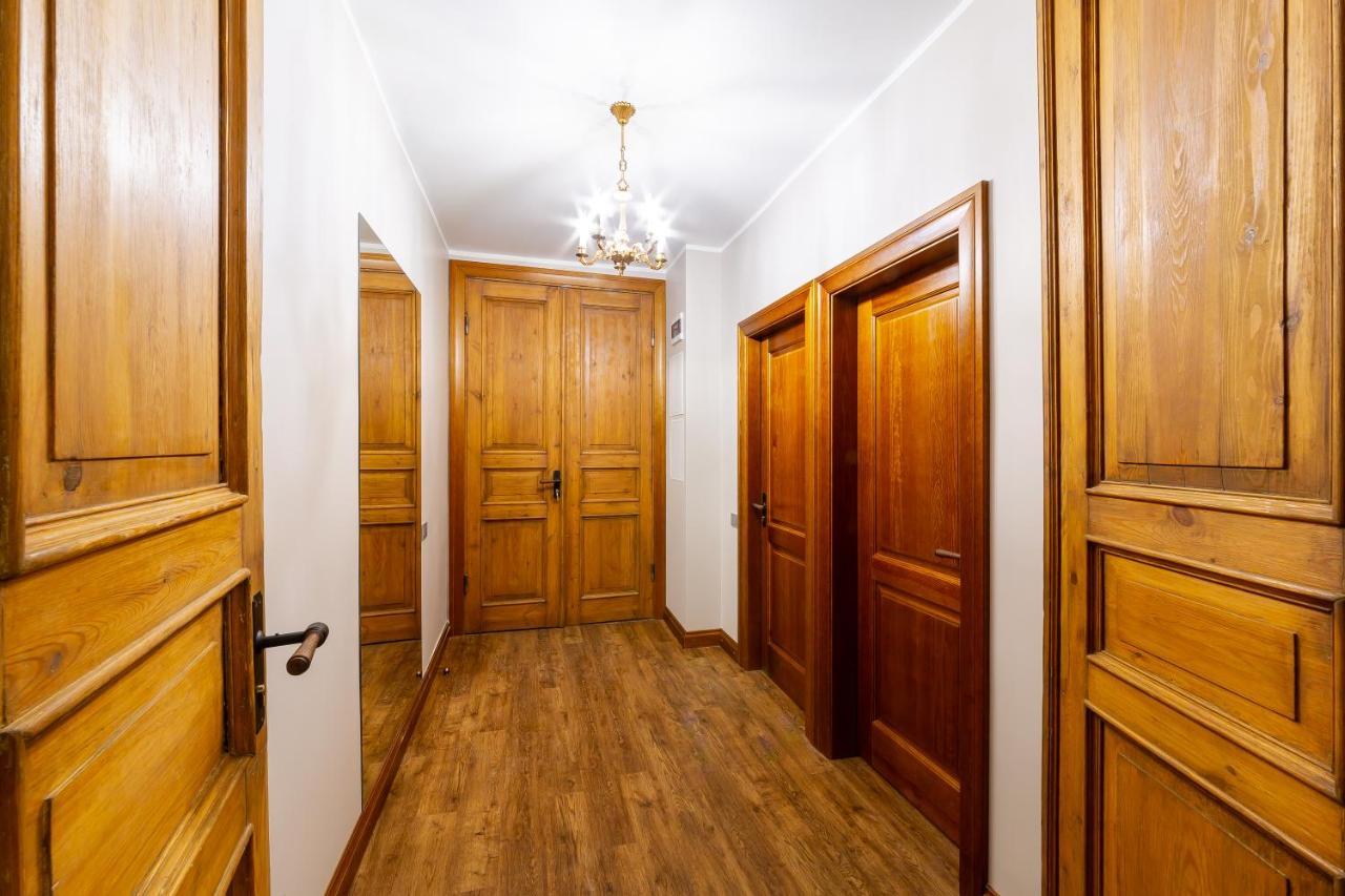 Gourmet Storie'S Ap 68Sqm Renovated Free Parking Appartement Riga Buitenkant foto